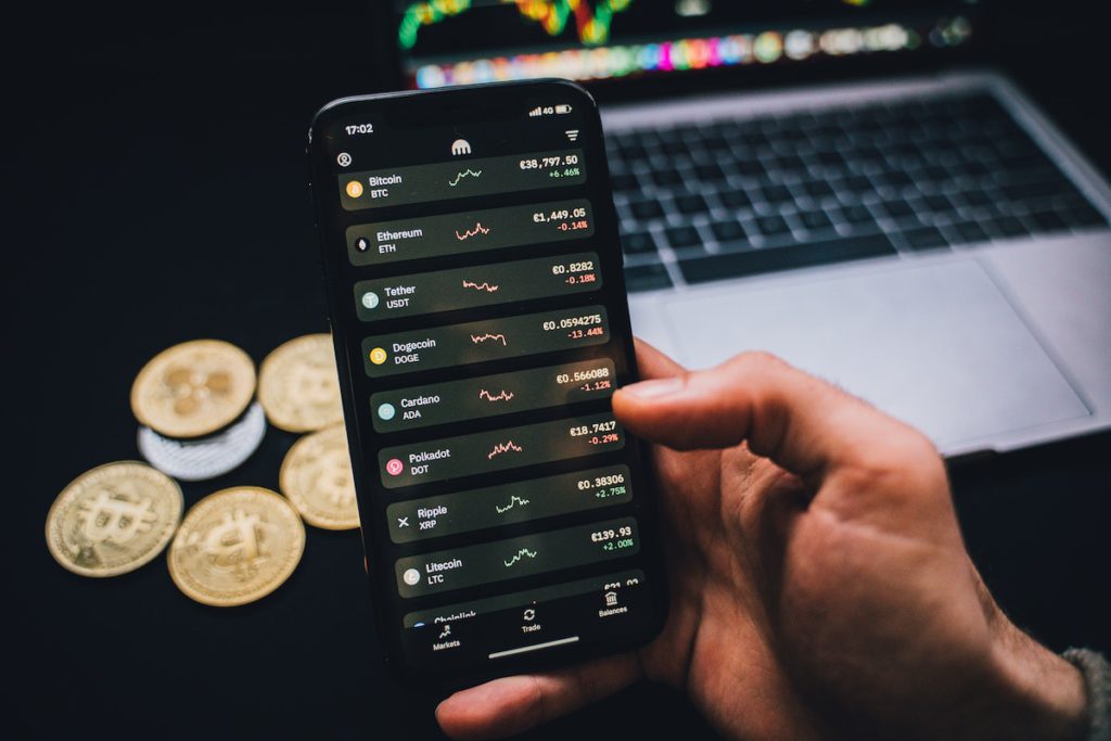 Cryptocurrency CFD Trading: The Beginner Guide
